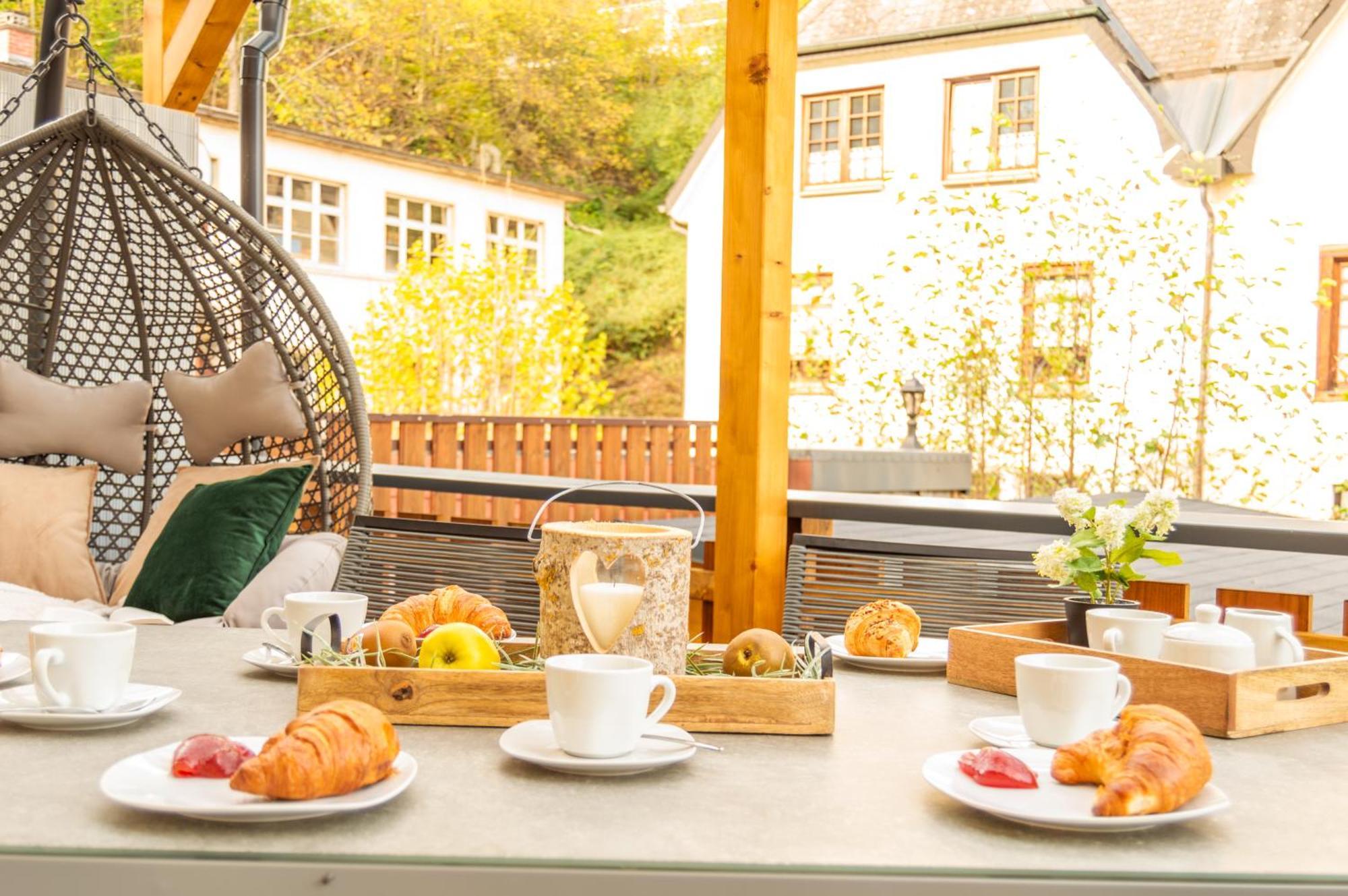 Design Trifft Harmonie Nahe Triberger Wasserfaelle Triberg im Schwarzwald